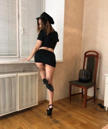 Живу в Москве и предлагаю эксклюзивные услуги для истинных ценителей. В моем арсенале несколько техник, чтобы подарить тебе настоящее блаженство. Позволь мне погрузиться с тобой в мир страсти и наслаждения, где все твои мечты станут реальностью. 🌹 Обещаю, что ты останешься довольным и захочешь вернуться ко мне снова и снова. Уже есть отличные отзывы, которые подтверждают мою квалификацию. С нетерпением жду нашей встречи и готова позаботиться о твоем комфорте и удовлетворении. На фото я, настоящая и сексуальная, без фотошопа. Мои интимные услуги откроют для тебя новые грани удовольствия. 💋❤️ Тамара